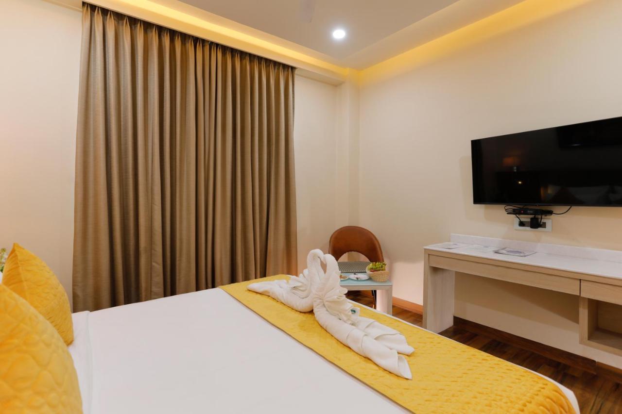 Dolphin Grand 4* Varanasi