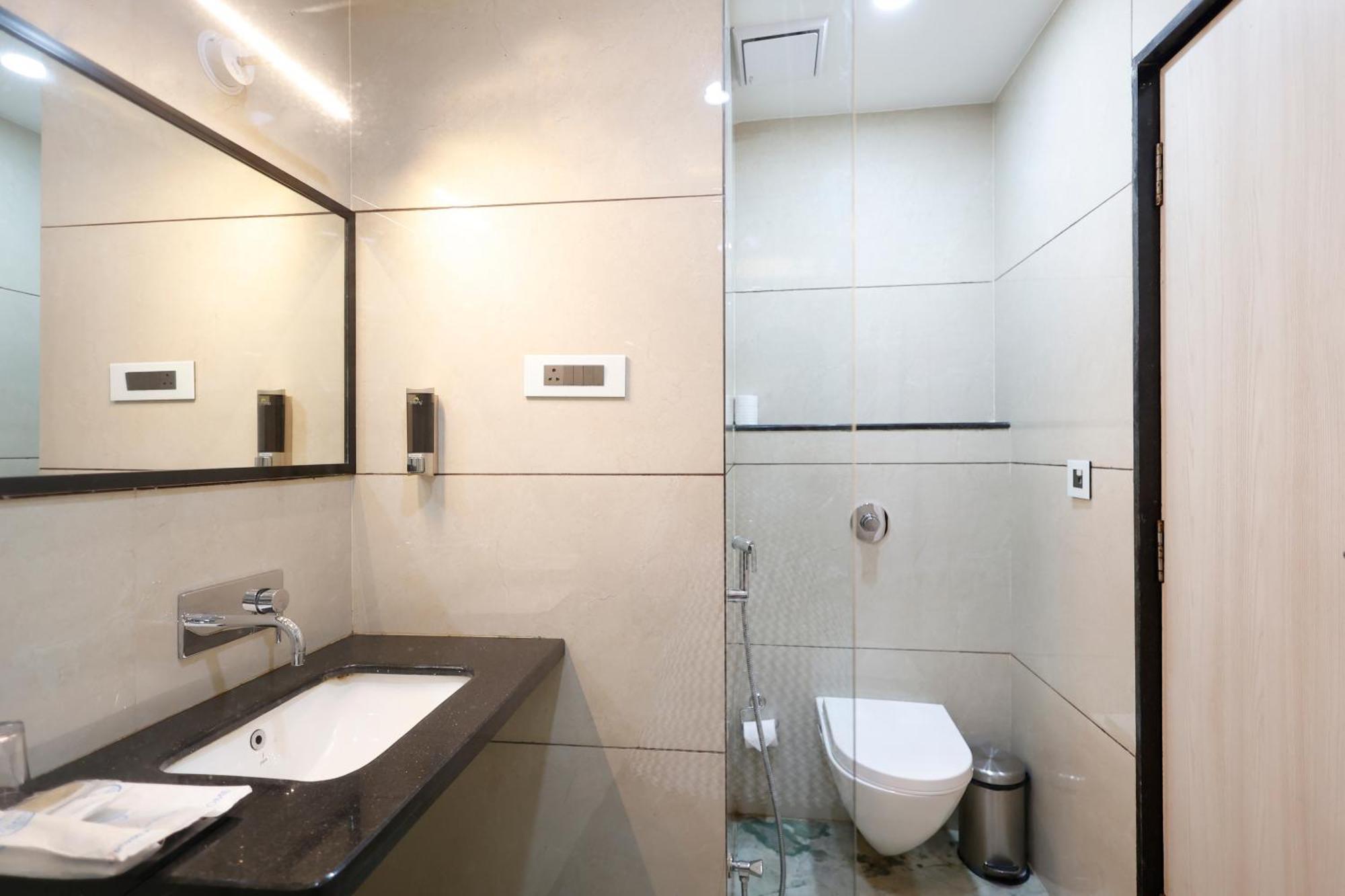 Hotel Dolphin Grand 4*
